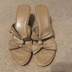 Beige Sandals 🩷